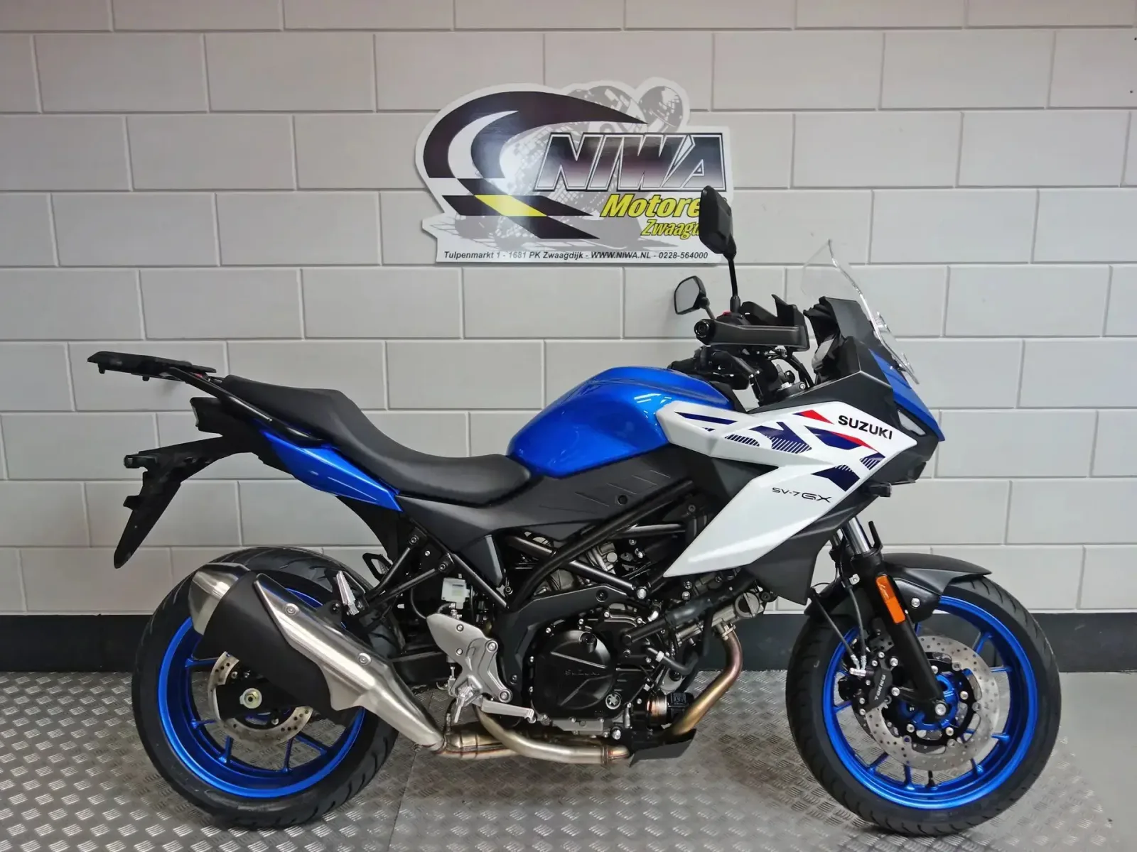 Suzuki SV-7GX (2026) — foto 1