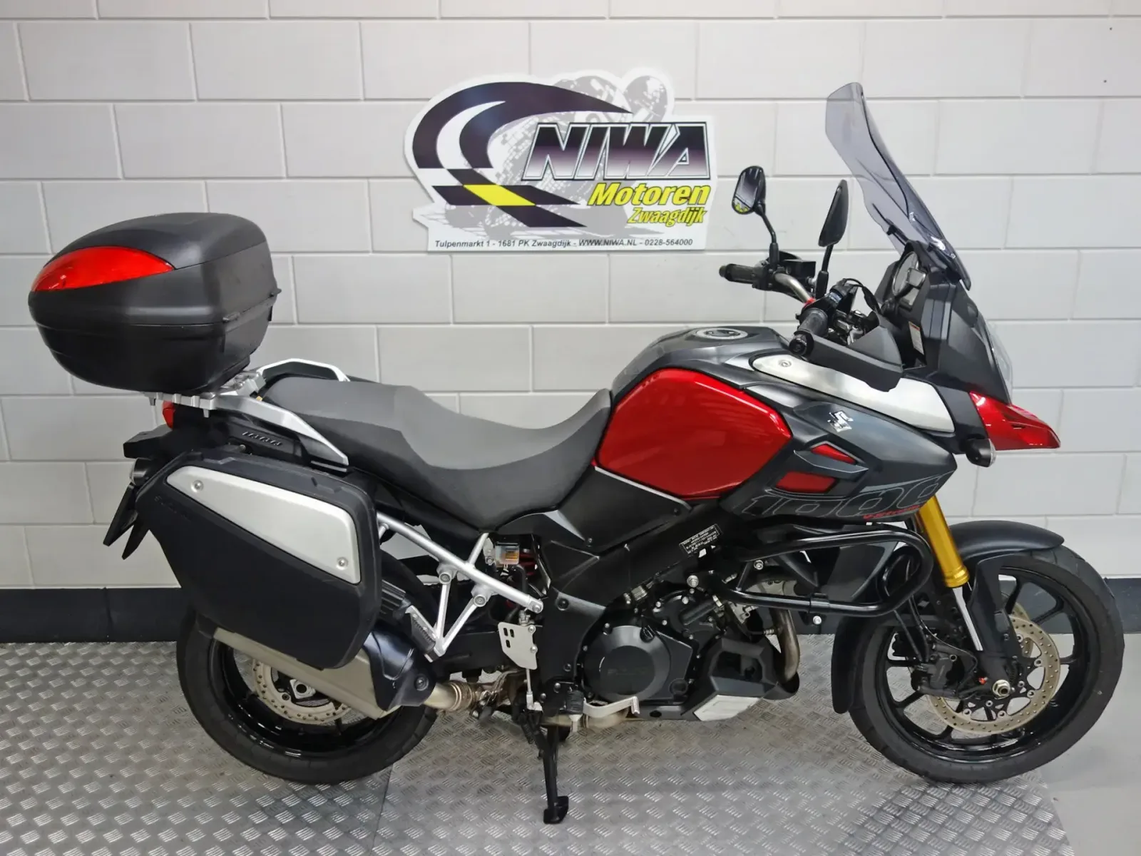 Suzuki V-Strom 1000 (2014) — foto 1