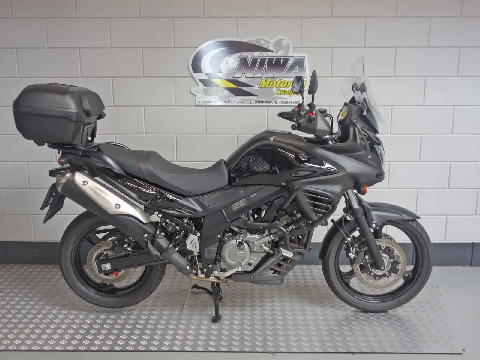 Suzuki V-Strom 650 (2011) — foto 1