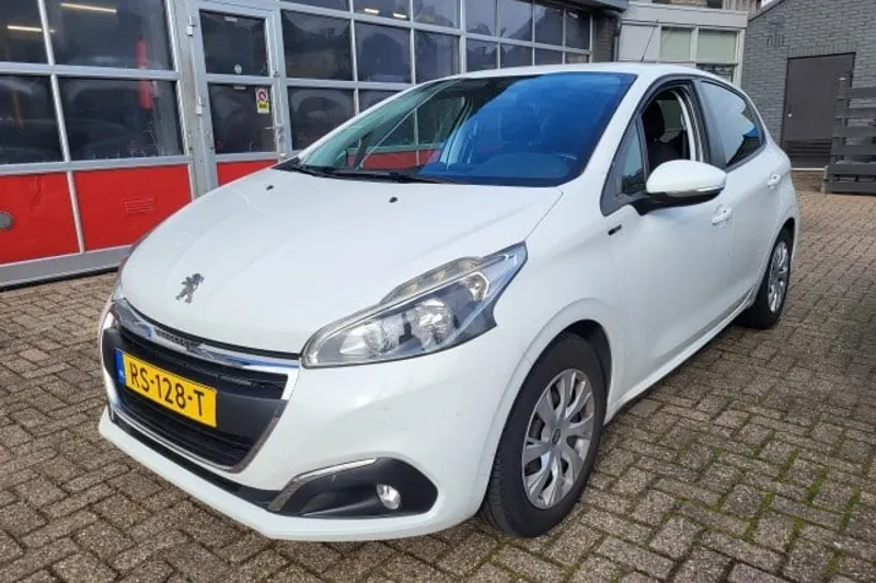 Peugeot 208 (2016)