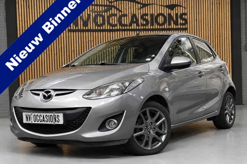 Mazda 2 (2012)