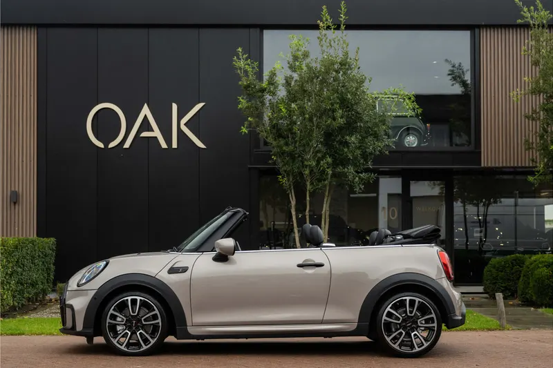 MINI Cooper S (2023)