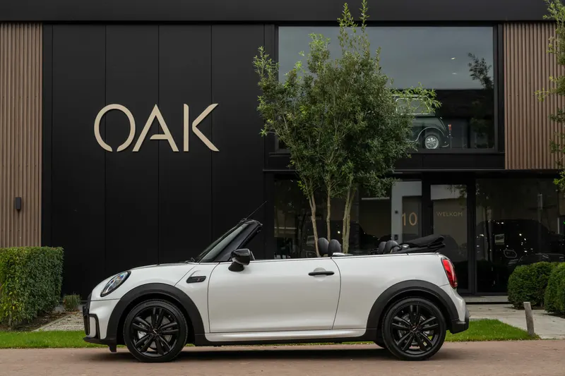 MINI Cooper S (2023)