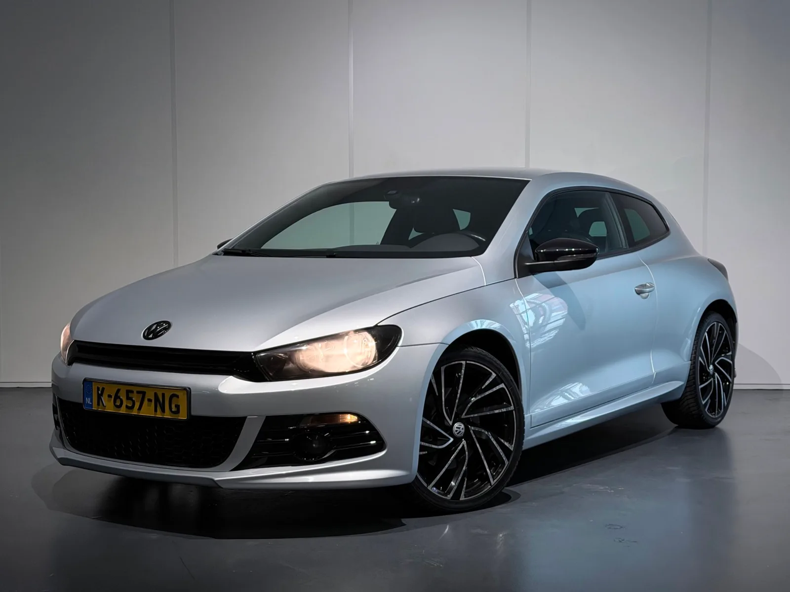 Volkswagen Scirocco (2008) — foto 1