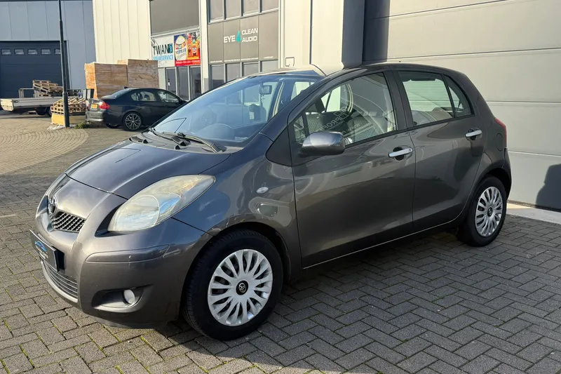 Toyota Yaris (2010)