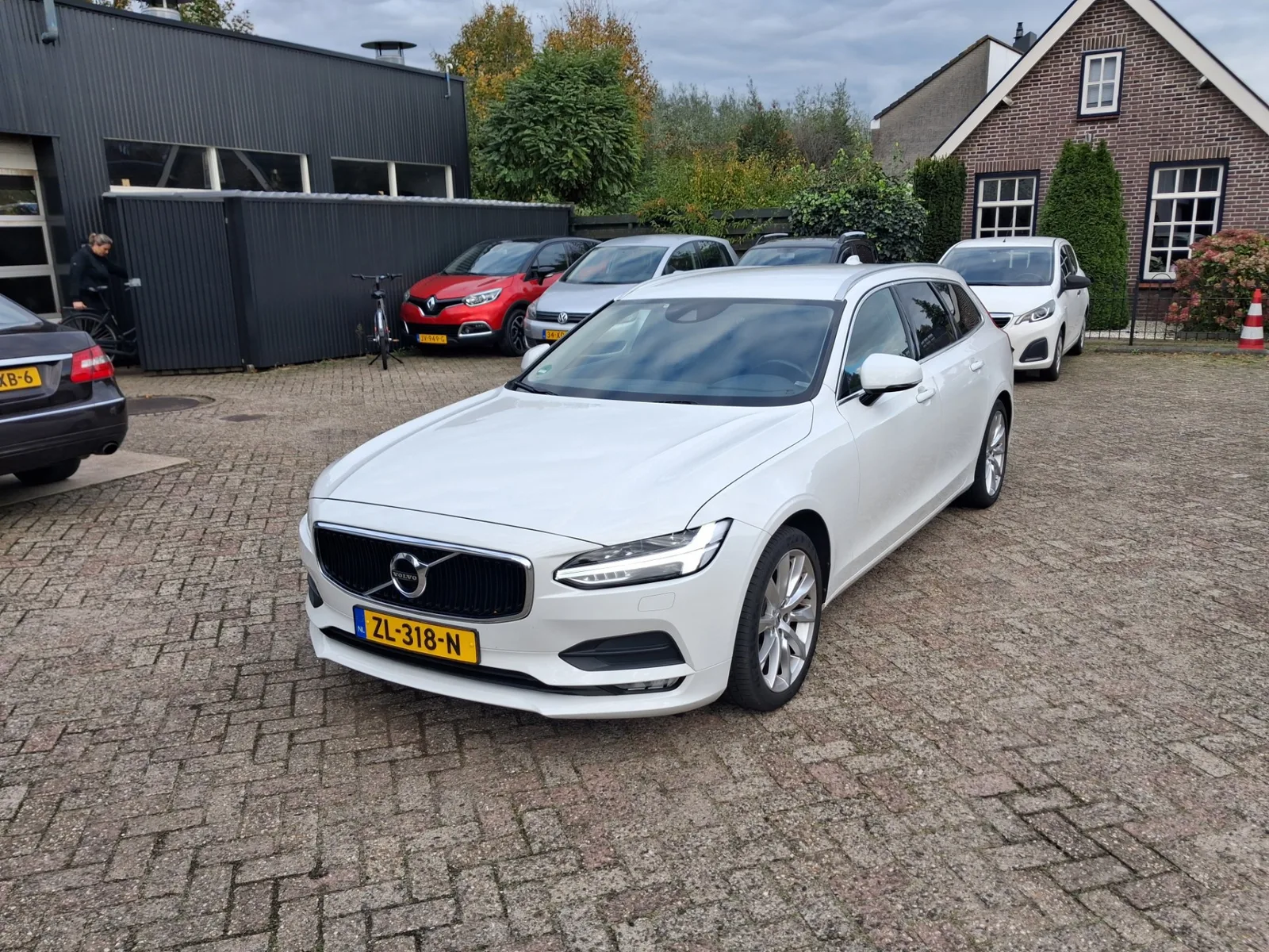 Volvo V90 (2018) — foto 1