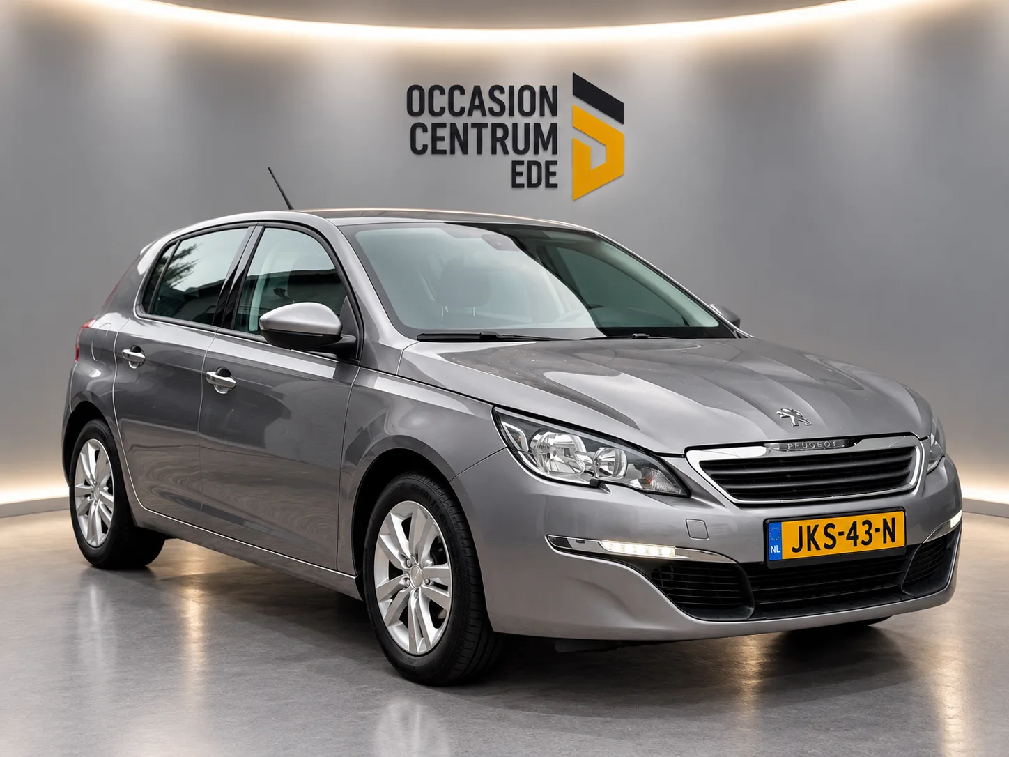 Peugeot 308 (2016) — foto 1