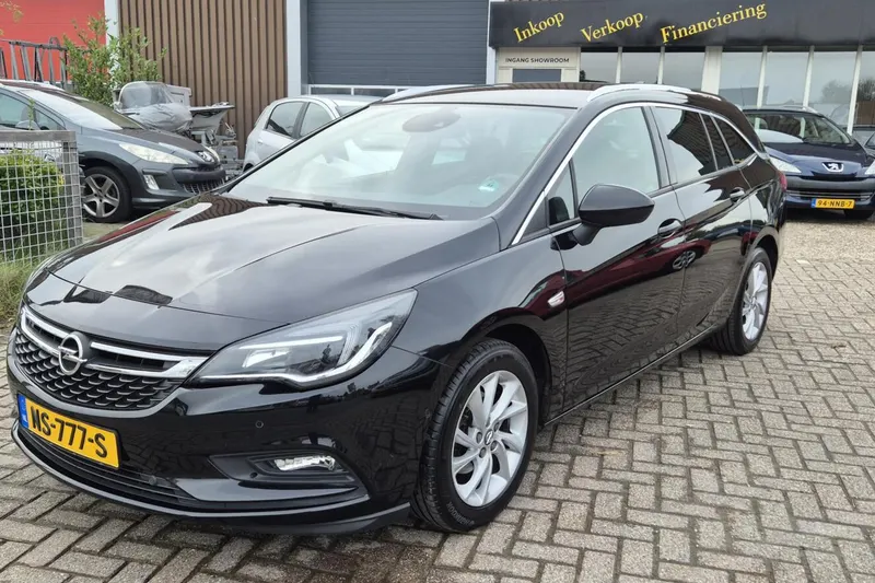Opel Astra (2017)