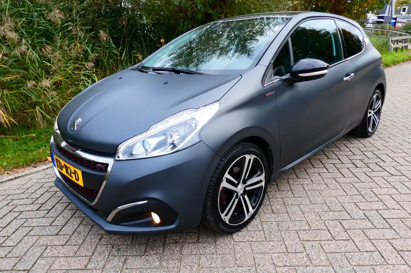 Peugeot 208 (2016)
