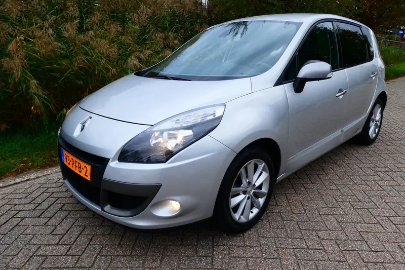 Renault Scénic (2011)