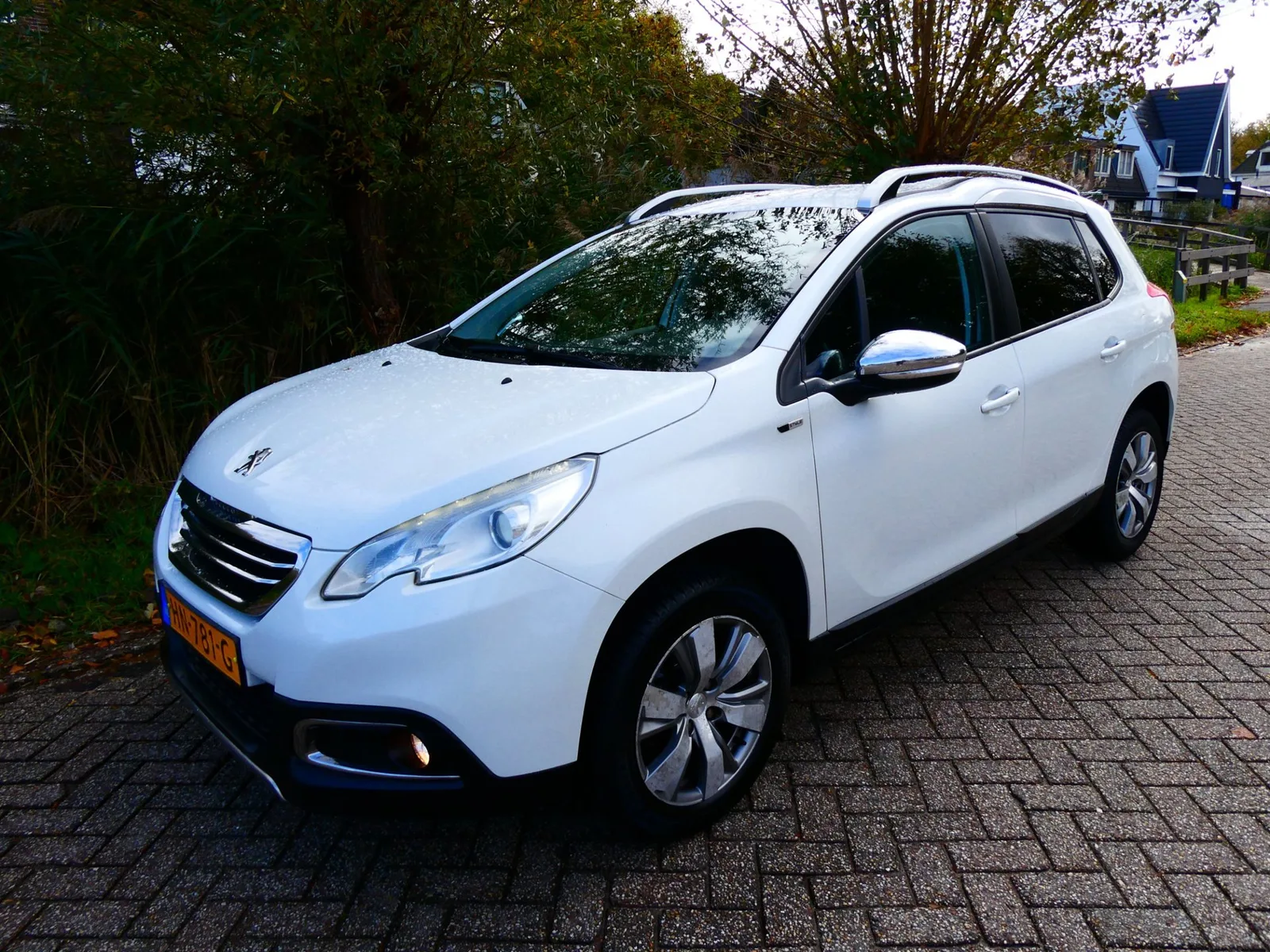 Peugeot 2008 (2015) — foto 1