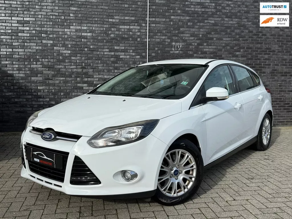 Ford Focus (2012) — foto 1