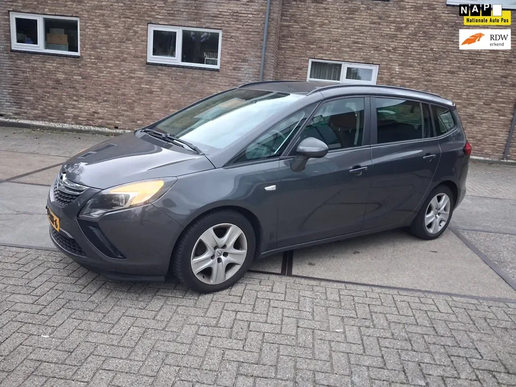 Opel Zafira (2012) — foto 1