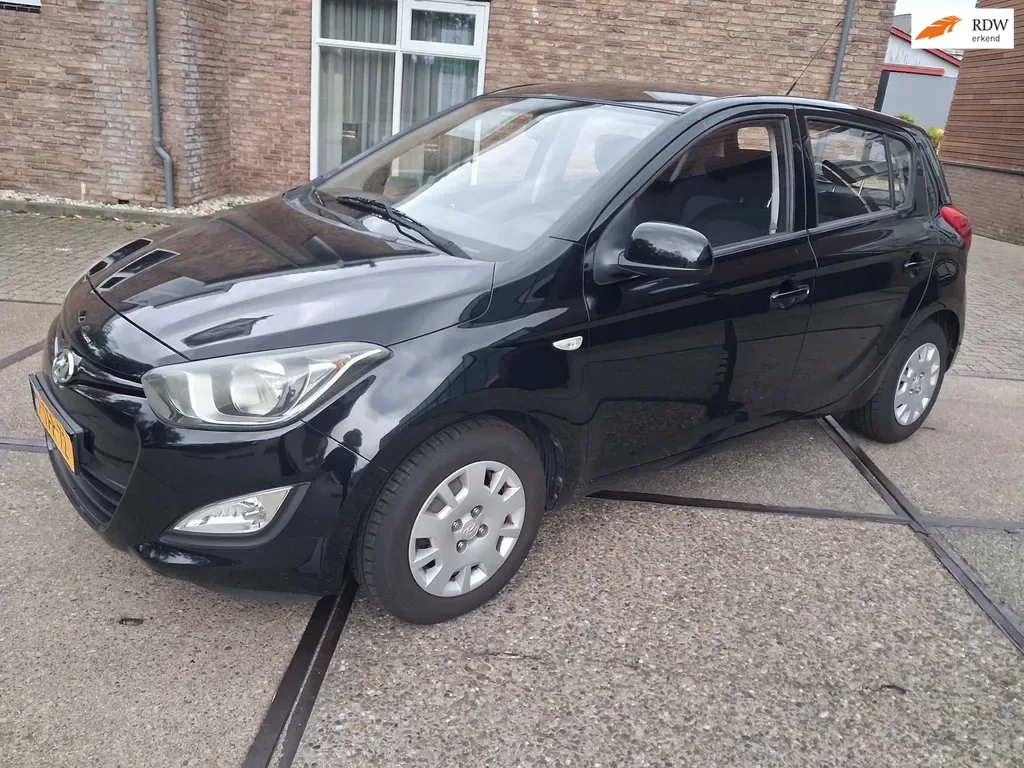 Hyundai i20 (2012) — foto 1
