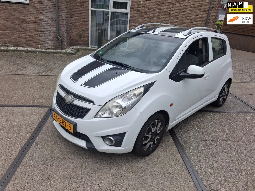 Chevrolet Spark (2011) — foto 1