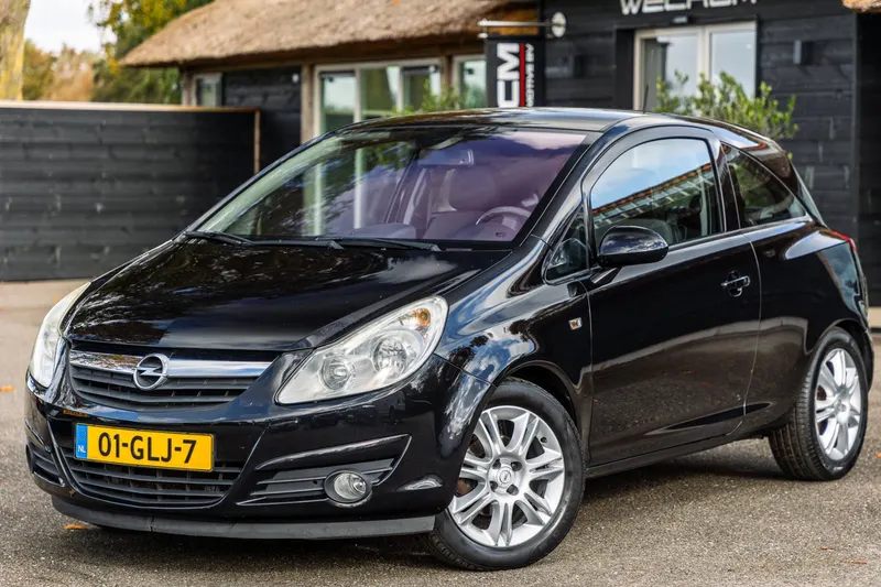 Opel Corsa (2008)