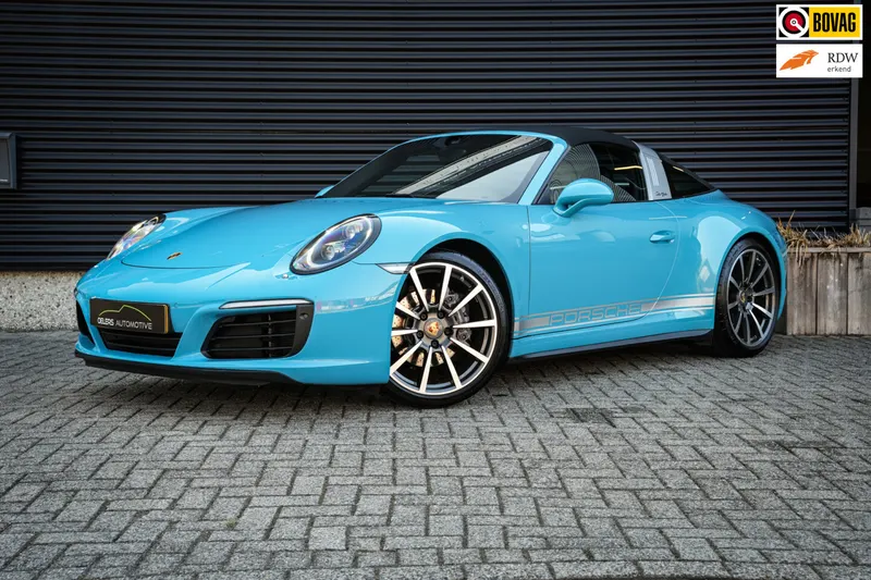 Porsche 911 (2016)