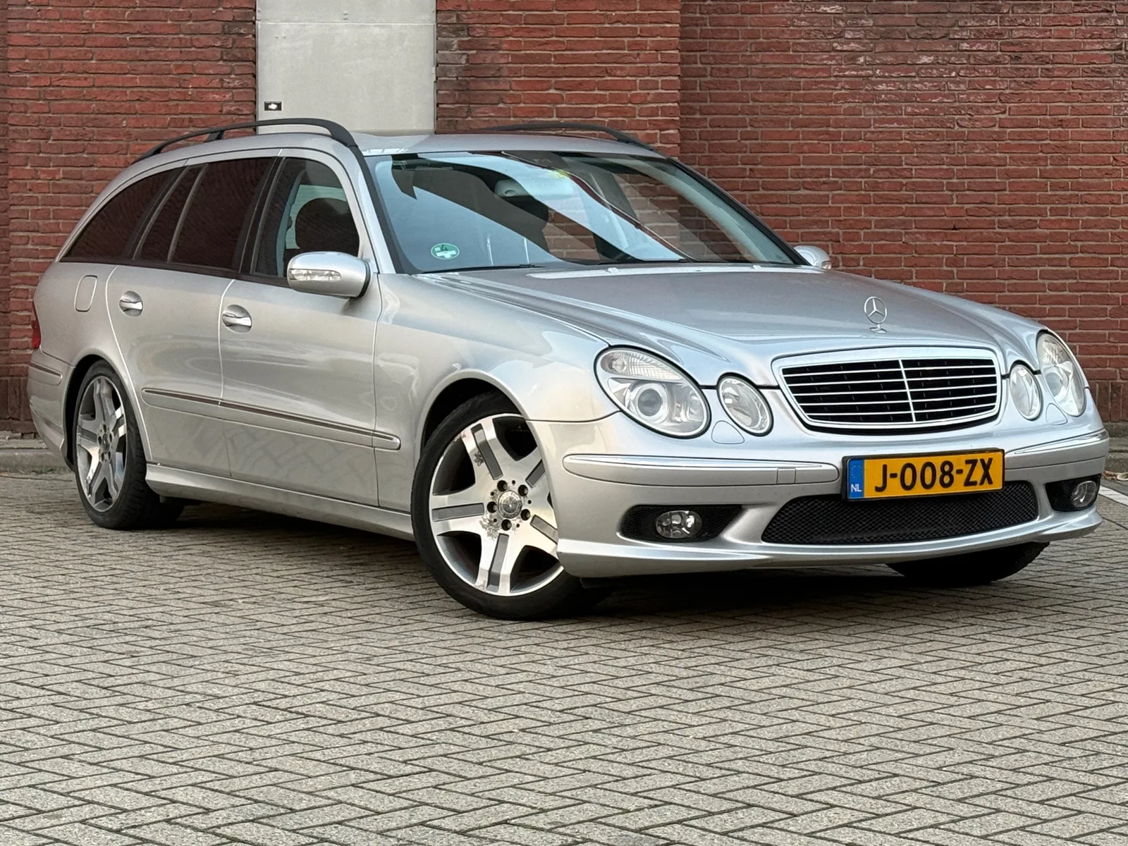 Mercedes-Benz E-Klasse (2005) — foto 1