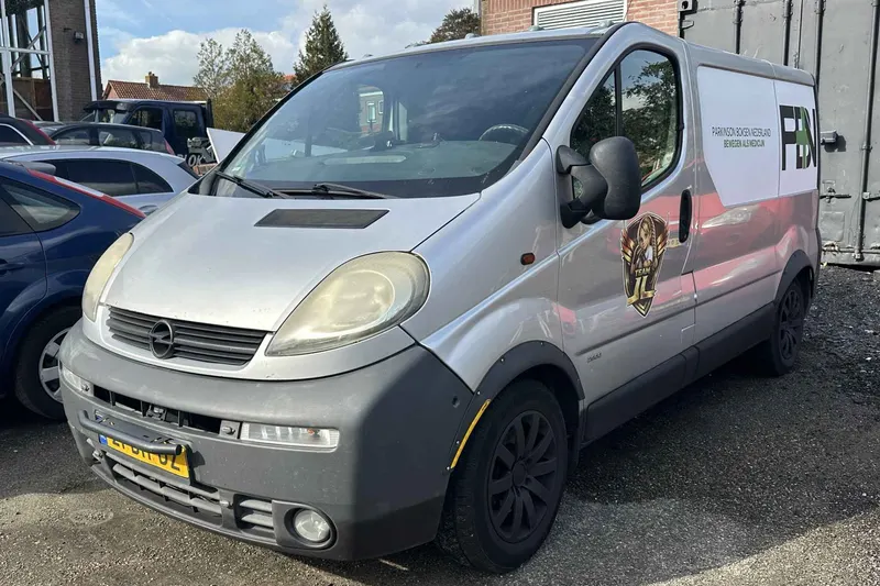 Opel Vivaro (2003)
