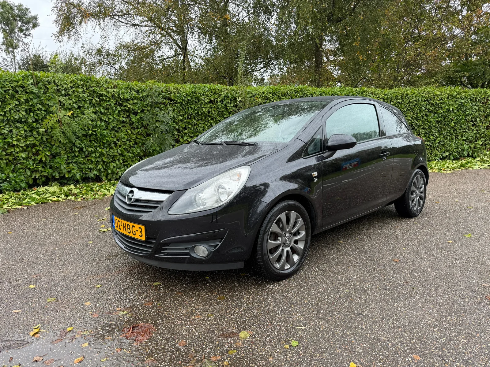Opel Corsa (2010) — foto 1