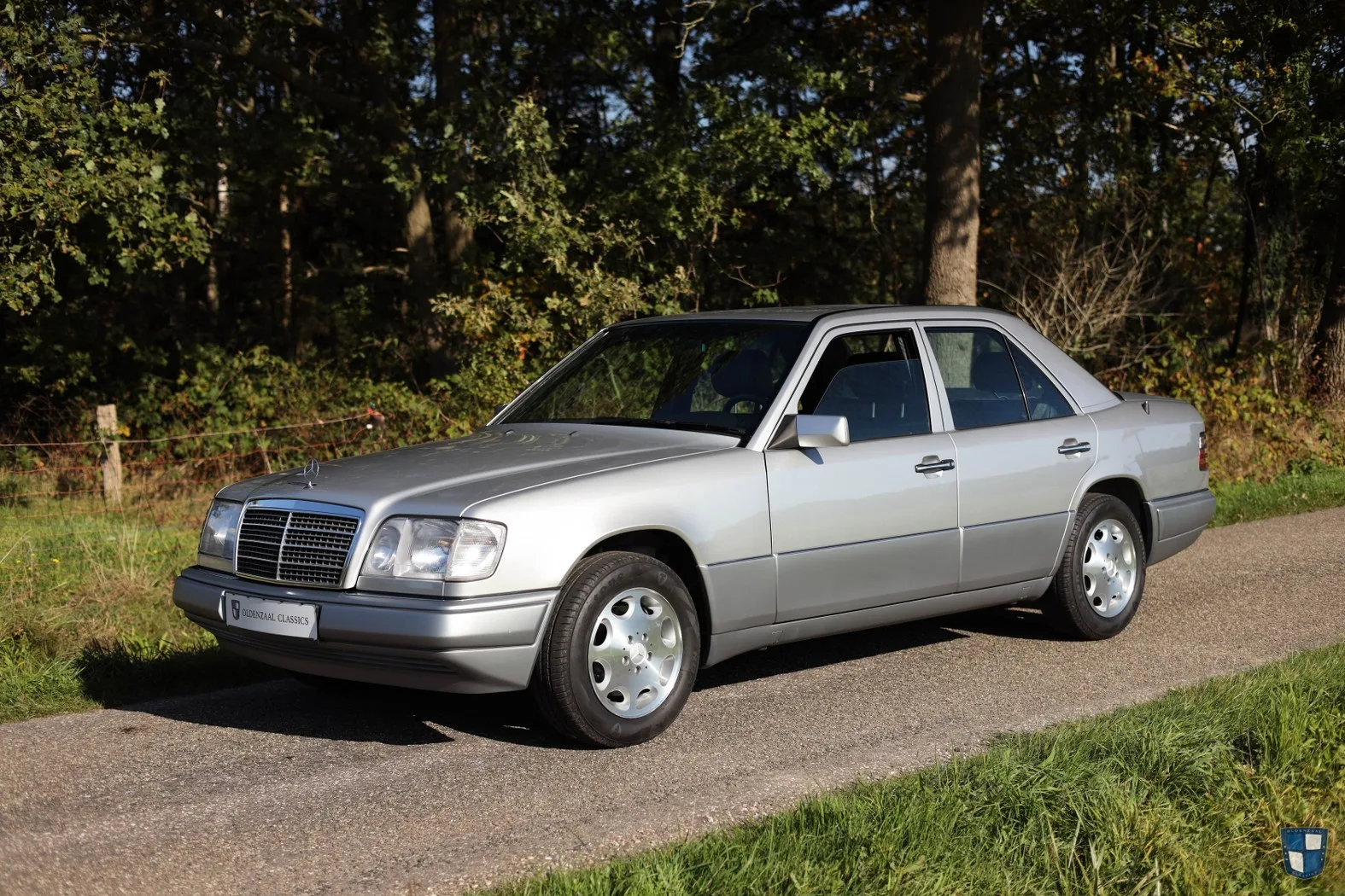 Mercedes-Benz E-Klasse (1995) — foto 1