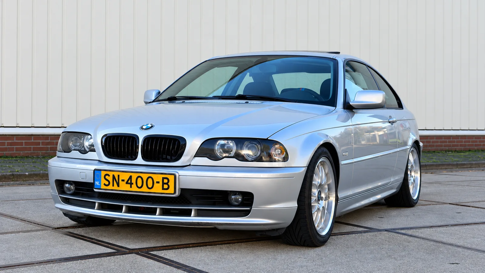 BMW 3-Serie (2001) — foto 1