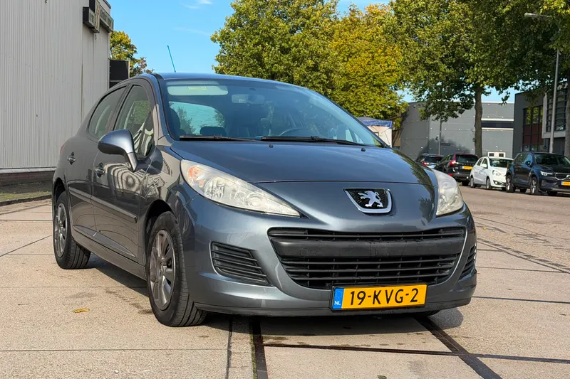 Peugeot 207 (2010)