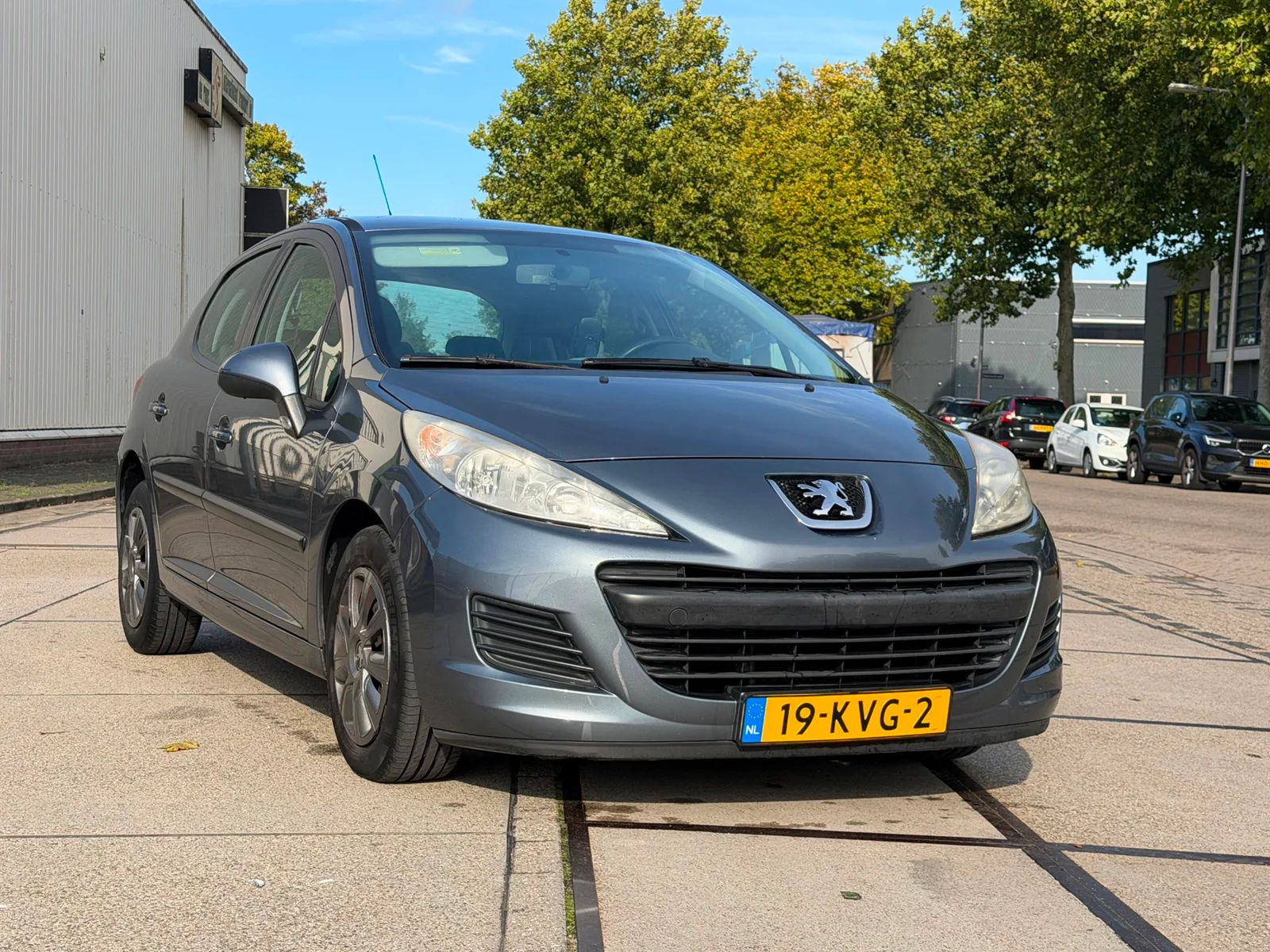 Peugeot 207 (2010) — foto 1