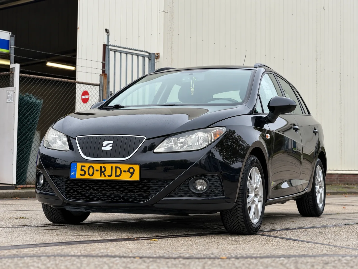 SEAT Ibiza (2011) — foto 1