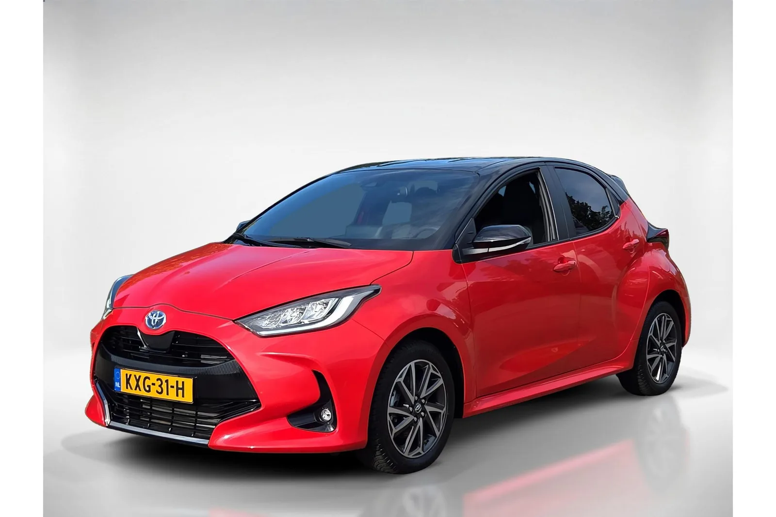 Toyota Yaris (2024) — foto 1