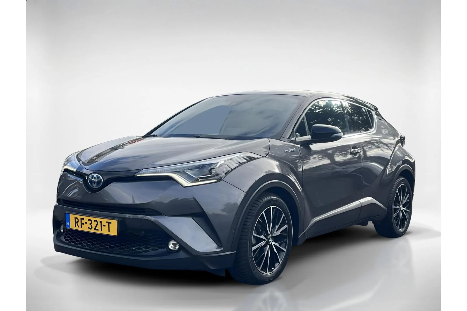 Toyota C-HR (2017) — foto 1
