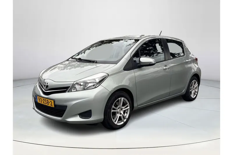 Toyota Yaris (2013)
