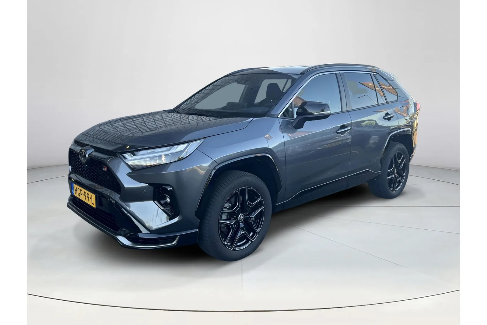 Toyota RAV4 (2025) — foto 1