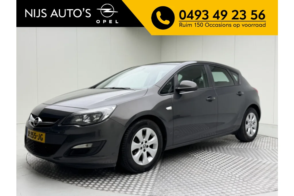 Opel Astra (2013) — foto 1