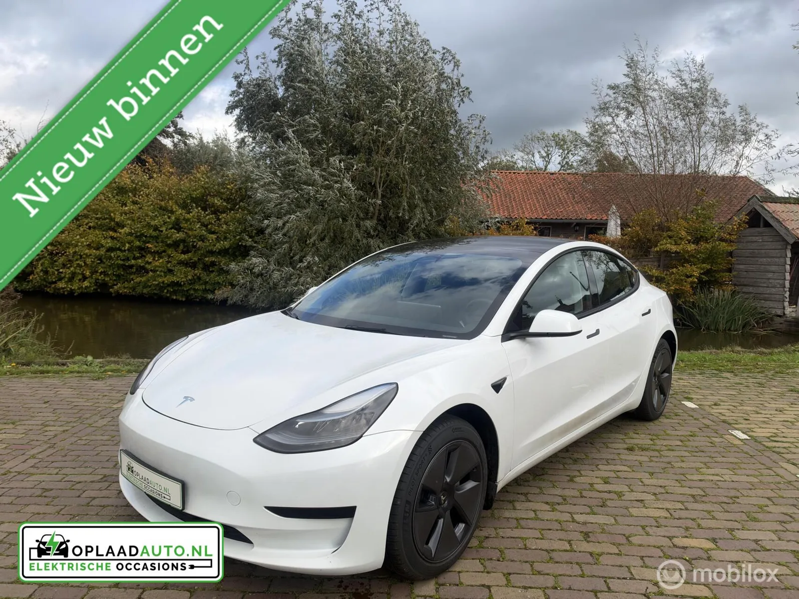Tesla Model 3 (2022) — foto 1