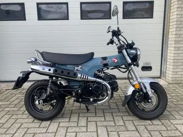 Honda ST 125 Dax (2024) — foto 1