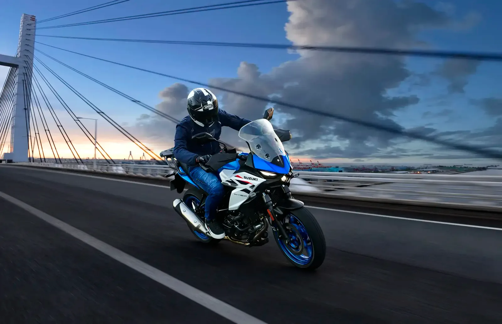 Suzuki SV-7GX (2026) — foto 1