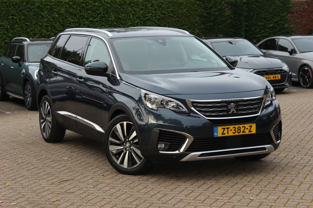 Peugeot 5008 (2019) — foto 1