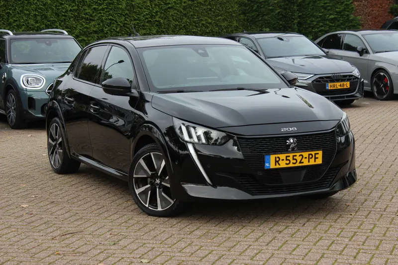 Peugeot e-208 (2021)