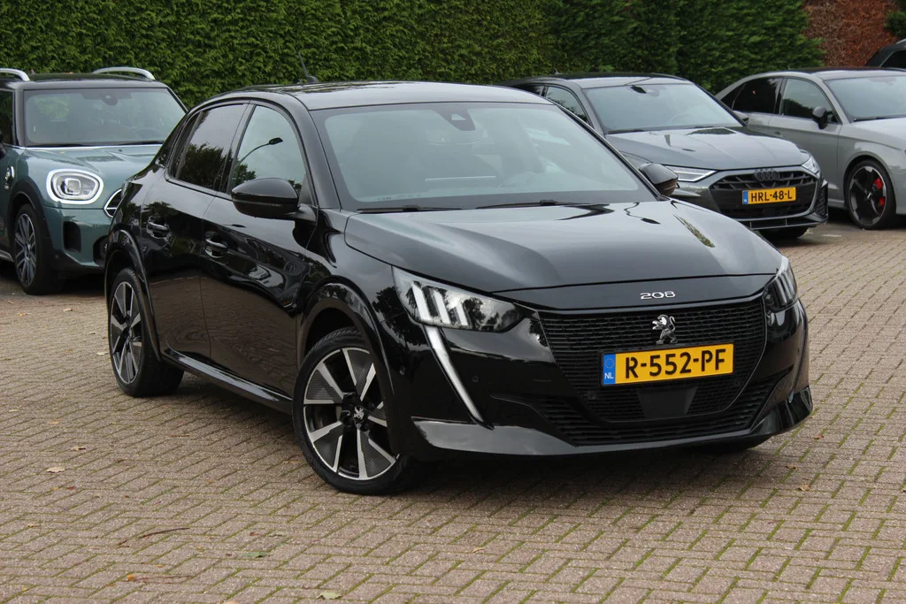 Peugeot e-208 (2021) — foto 1