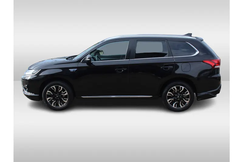 Mitsubishi Outlander (2016)