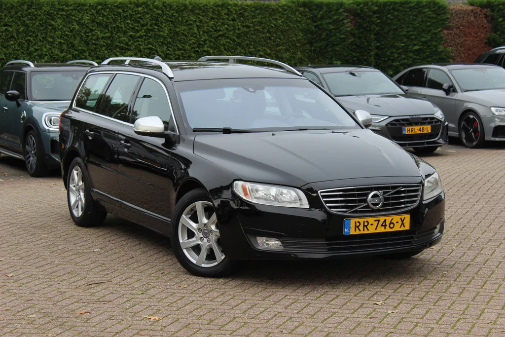 Volvo V70 (2015) — foto 1