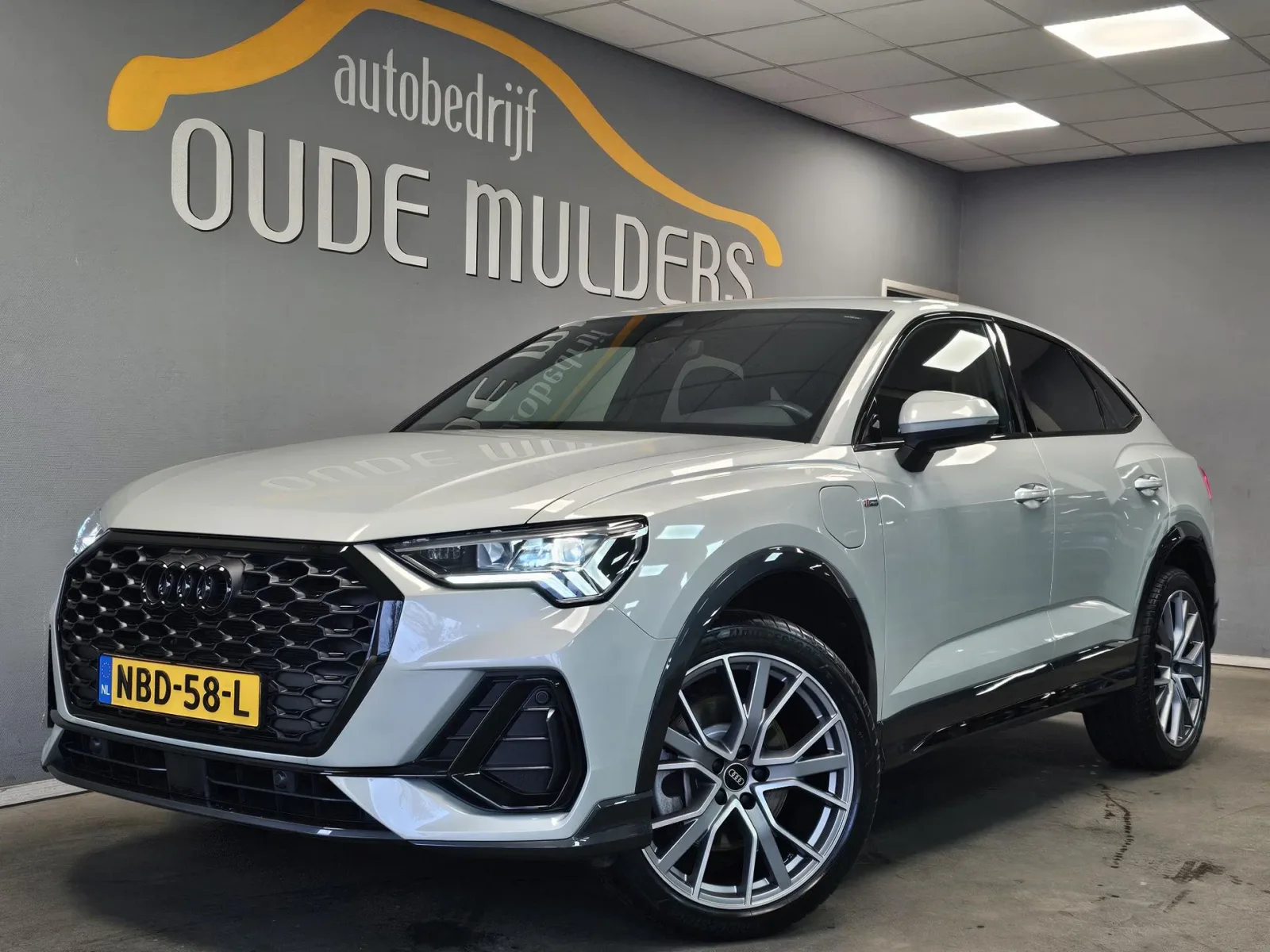 Audi Q3 Sportback (2023) — foto 1