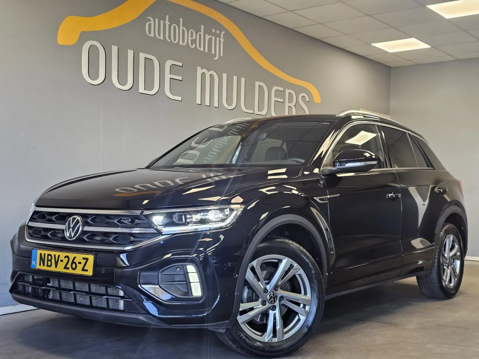Volkswagen T-Roc (2023) — foto 1