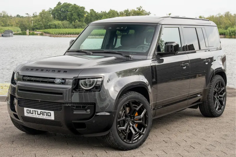 Land Rover Defender (2026)