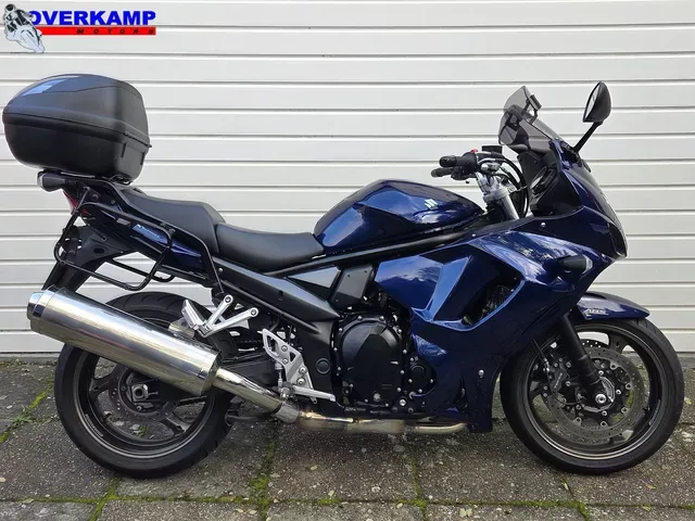Suzuki GSX 1250 FA (2013) — foto 1