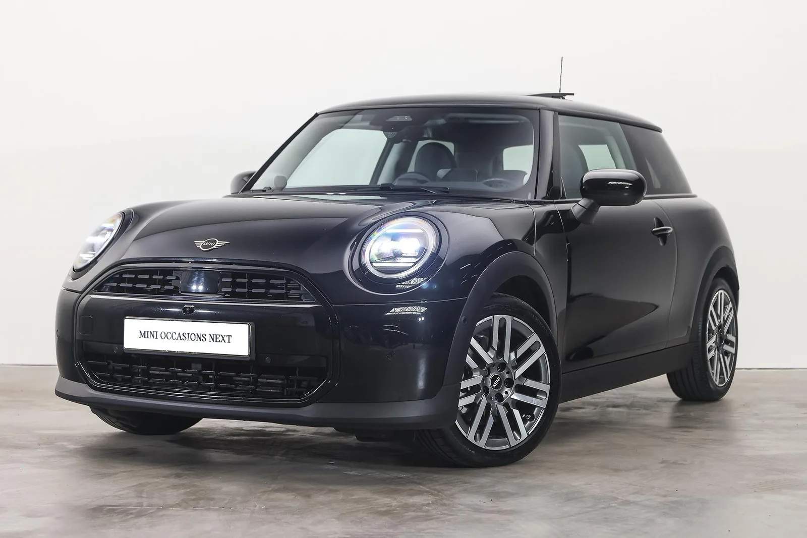 MINI Cooper (2024) — foto 1