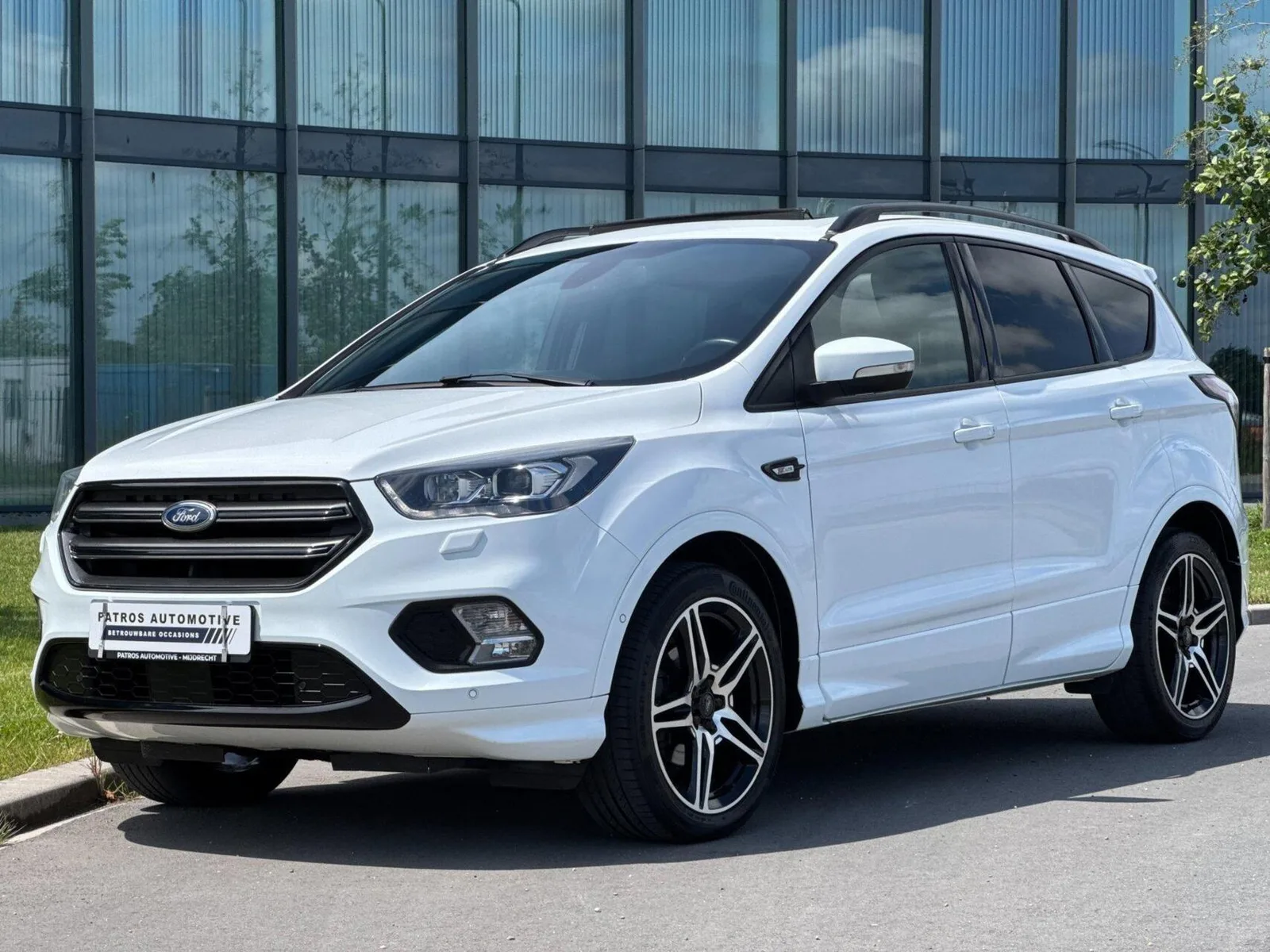 Ford Kuga (2018) — foto 1