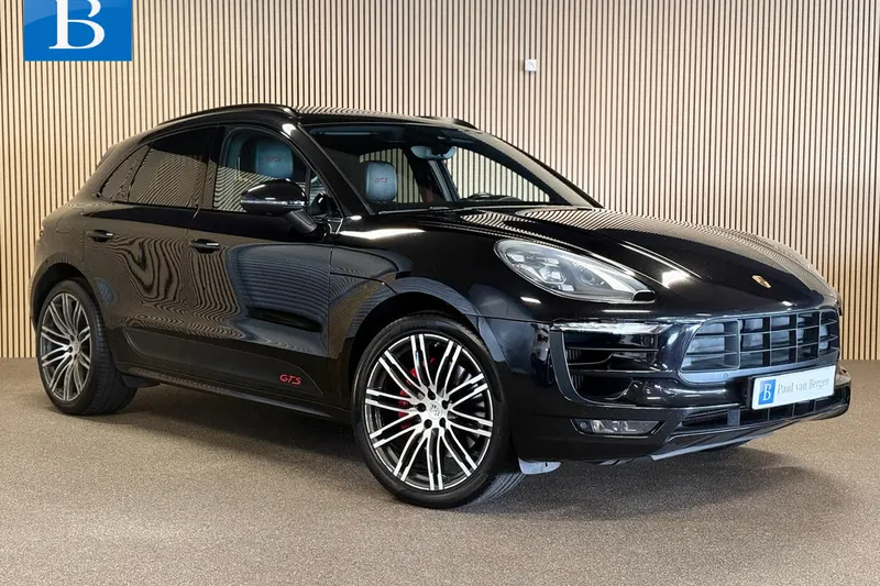Porsche Macan (2016)