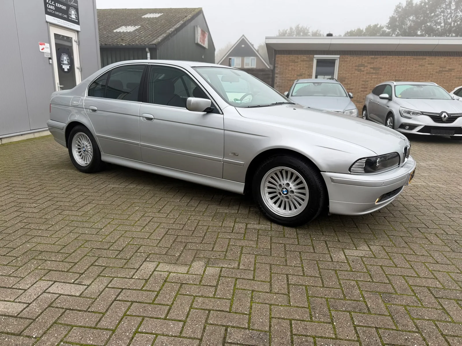 BMW 5-Serie (2001) — foto 1